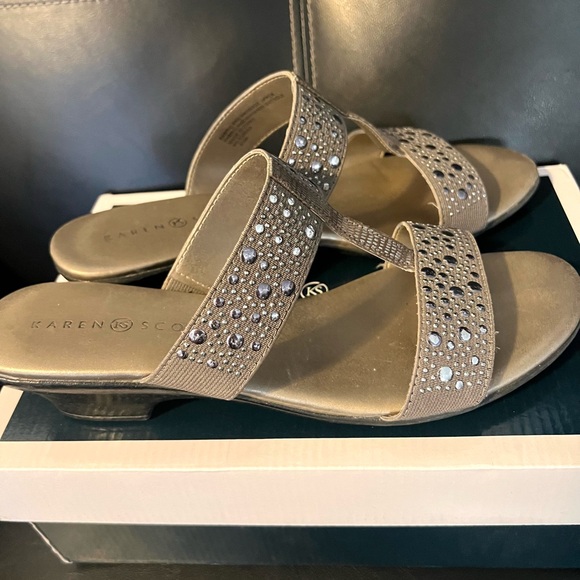 Shoes Ladies size 8.5 - Picture 5 of 6